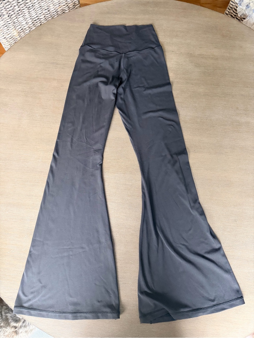 OFFLINE By Aerie Real Me High Waisted Crossover Flare Legging M short set of 3! - Picture 8 of 16